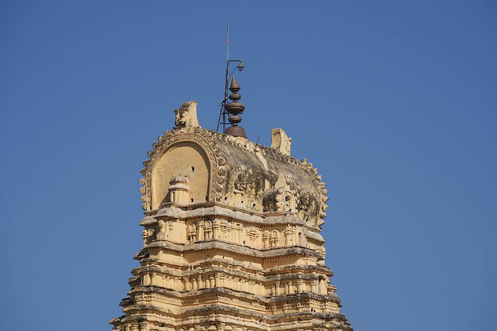 Passeio a pé gratuito por Hampi – capital arruinada de Vijayanagara e templos de pedra