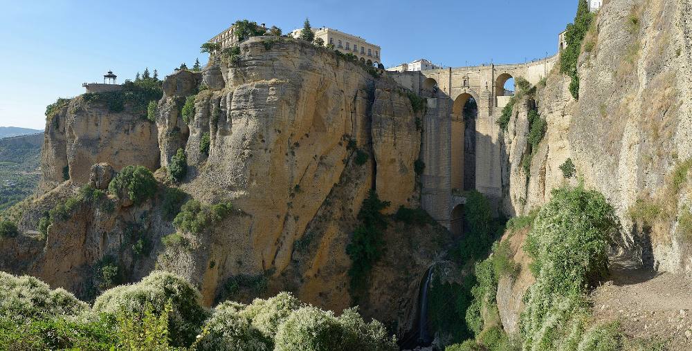 Ronda Free Walking Tour – Città sulla scogliera, il Ponte Nuovo e il dramma andaluso