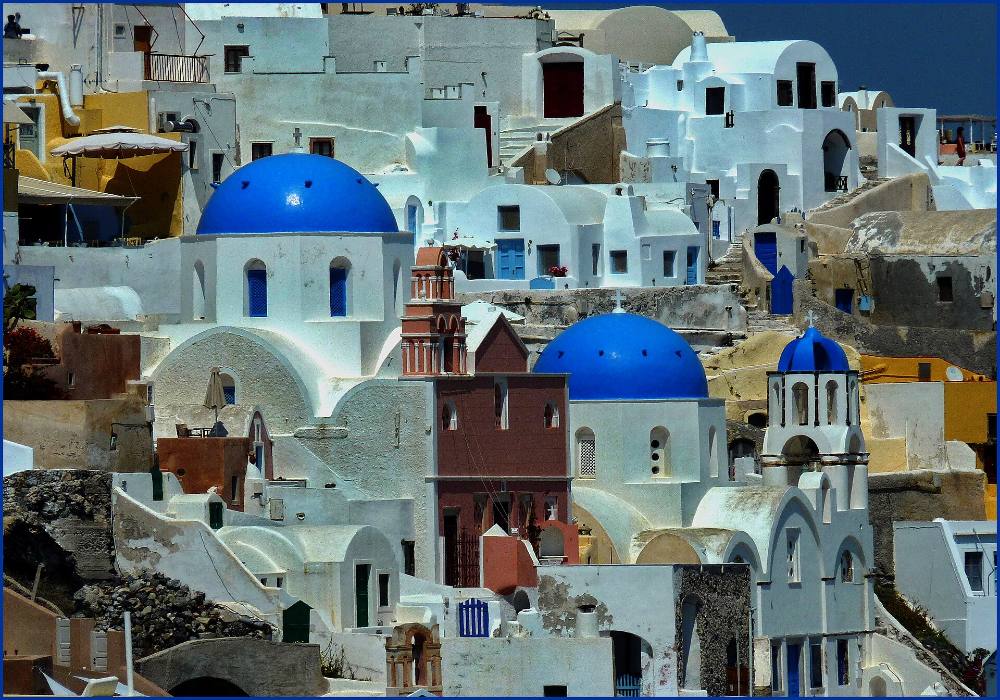 Jelajah Berjalan Kaki Percuma Santorini – Oia, Lorong Bercat Putih & Pemandangan Kaldera