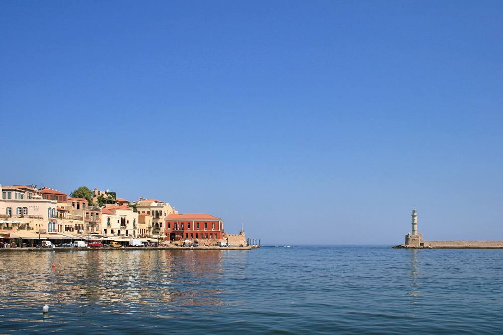 Tour a pé gratuito por Chania – Porto Veneziano, Cidade Antiga e Charme Cretense
