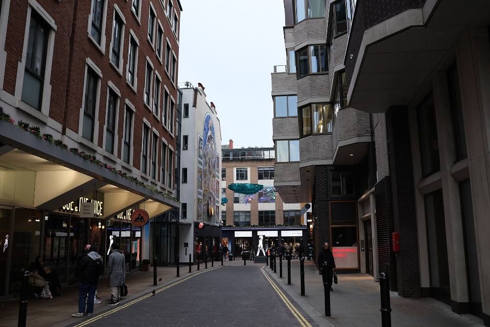 Lendas de Londres e Tour a Pé Gratuito Noturno – Mitos, Mistérios e Vielas Iluminadas
