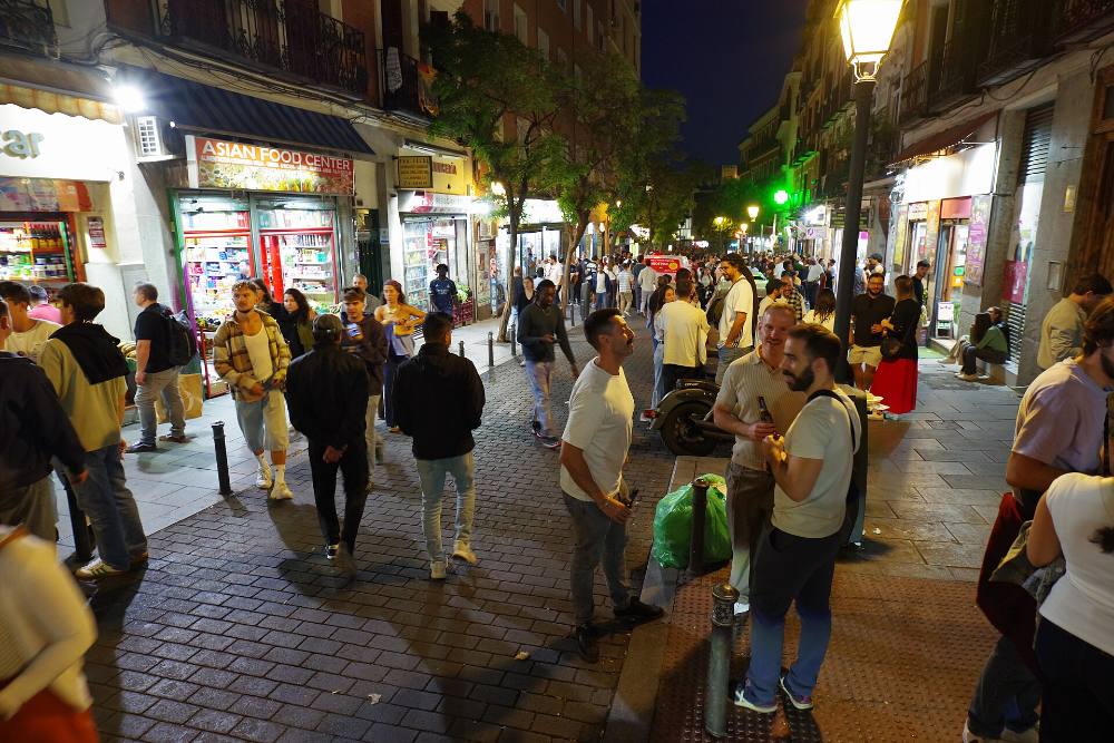Madrid Street Art & Alternative Free Walking Tour – Murals, Creative Quarters & Modern Culture