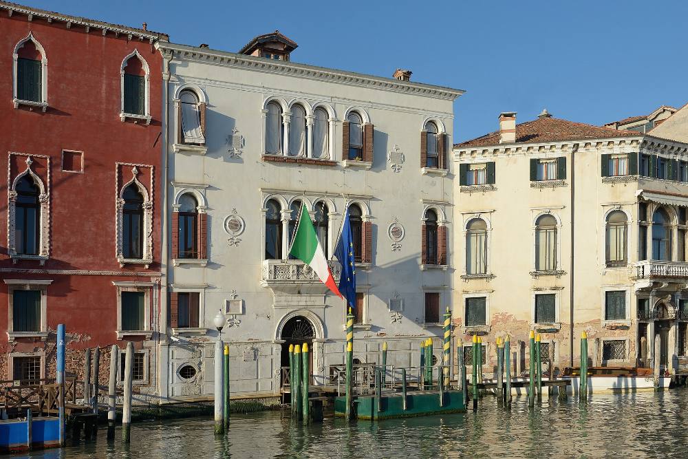 Venezia Street Art & Free Walking Tour Alternativo – Murales, Quartieri Creativi e Cultura Moderna