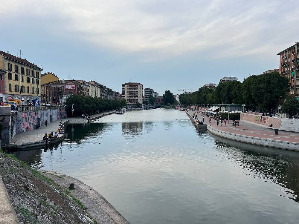 Milan: Gemme Nascoste e Vita Locale - Free Walking Tour – Angoli Segreti e Storie di Quartiere