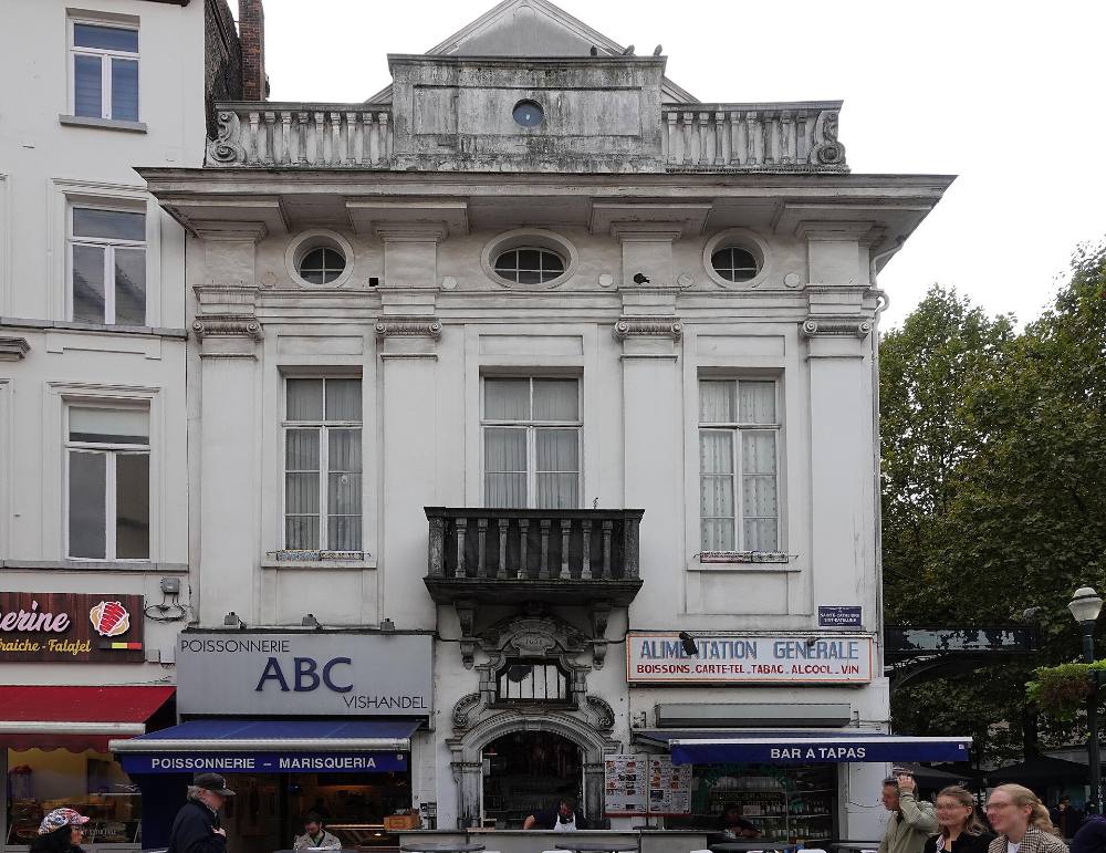 Brussels Legends & Evening Free Walking Tour – Myths, Mysteries & Lamplit Lanes