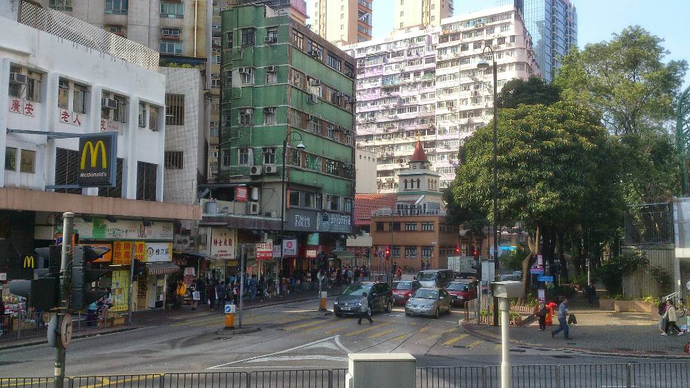 Lendas de Hong Kong e Tour a Pé Gratuito Noturno – Mitos, Mistérios e Vielas Iluminadas