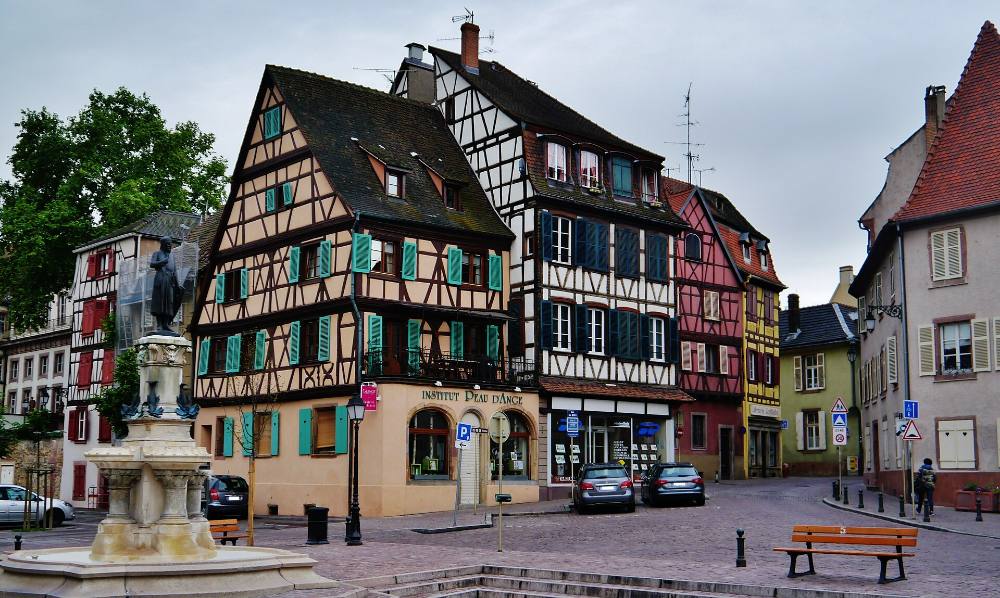 Colmar Street Art & Alternative Free Walking Tour – Murals, Creative Quarters & Modern Culture