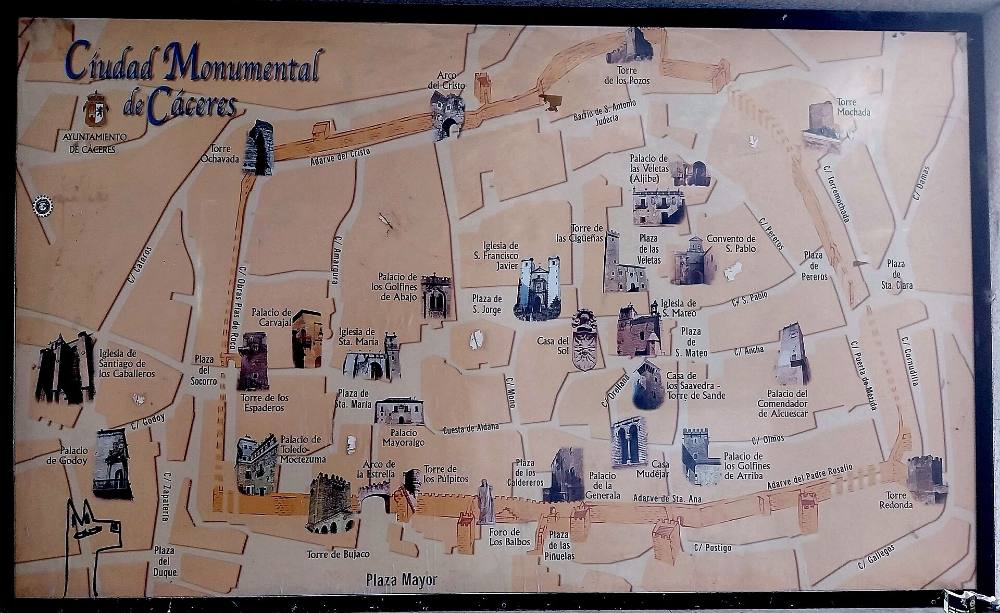 Visite à pied gratuite de Cáceres : trésors cachés et vie locale – Coins secrets et histoires de quartier