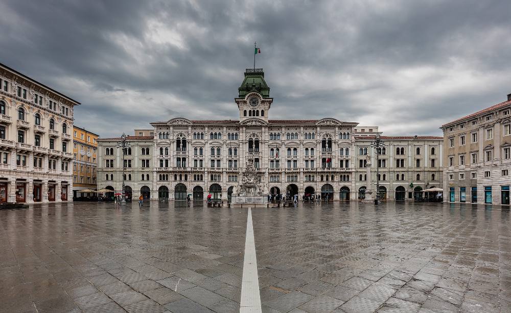 Free Walking Tour: Trieste’s Hidden Gems & Local Life – Secret Corners & Neighborhood Stories