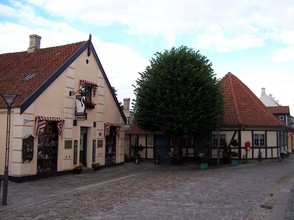 Tour a pie gratuito para descubrir la gastronomía y los mercados locales de Odense – Sabores, mercados y cultura gastronómica