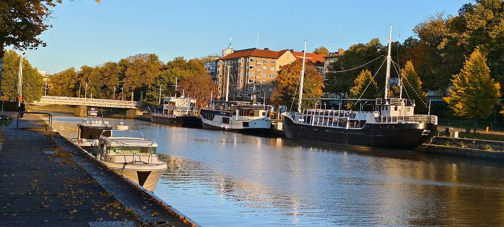 Visite à pied gratuite Découvrez les joyaux cachés et la vie locale de Turku – Coins secrets et histoires de quartier