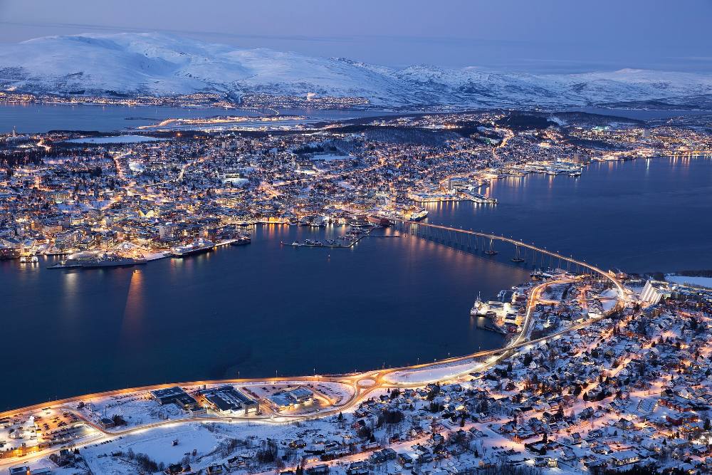 Leggende di Tromsø e tour serale gratuito a piedi – Miti, misteri e vicoli illuminati