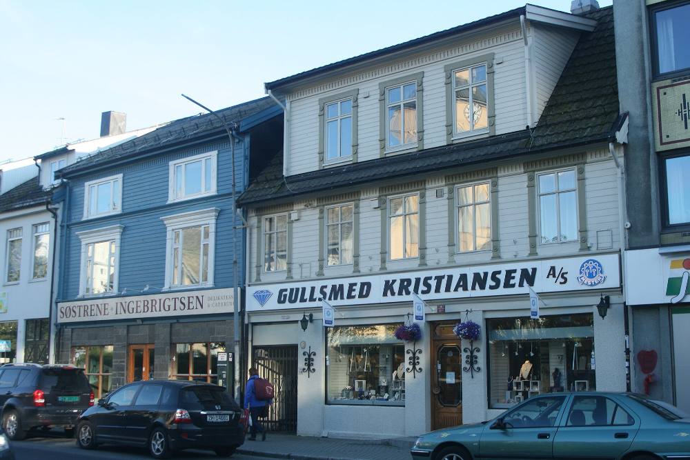 Tour a piedi gratuito: gemme nascoste e vita locale a Tromsø – angoli segreti e storie di quartiere