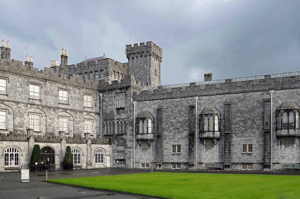 Visite guidée à pied gratuite Découvrez les joyaux cachés et la vie locale de Kilkenny – Recoins secrets et histoires de quartier