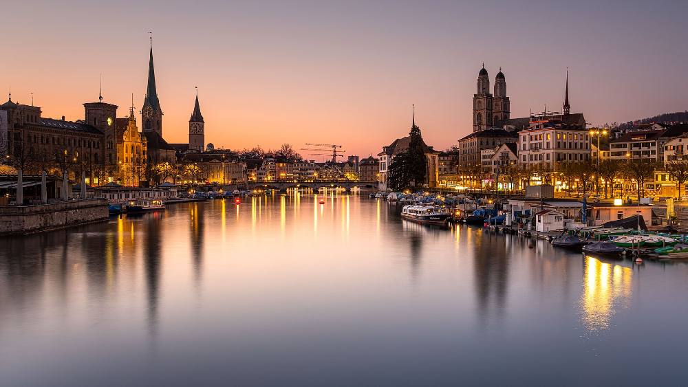 Visite à pied gratuite de l’art urbain et des quartiers alternatifs de Zurich – peintures murales, lieux créatifs et culture contemporaine