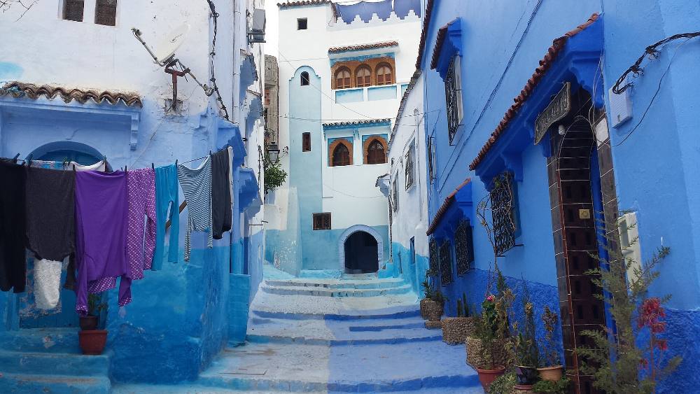 Kostenlose Stadtführung zur Entdeckung der Straßenkunst und der besonderen Seite von Chefchaouen – Wandgemälde, kreative Viertel und moderne Kultur