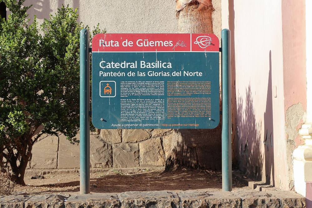 Tour a piedi gratuito alla scoperta della gemma nascosta e della vita locale di Salta – Angoli segreti e storie di quartiere