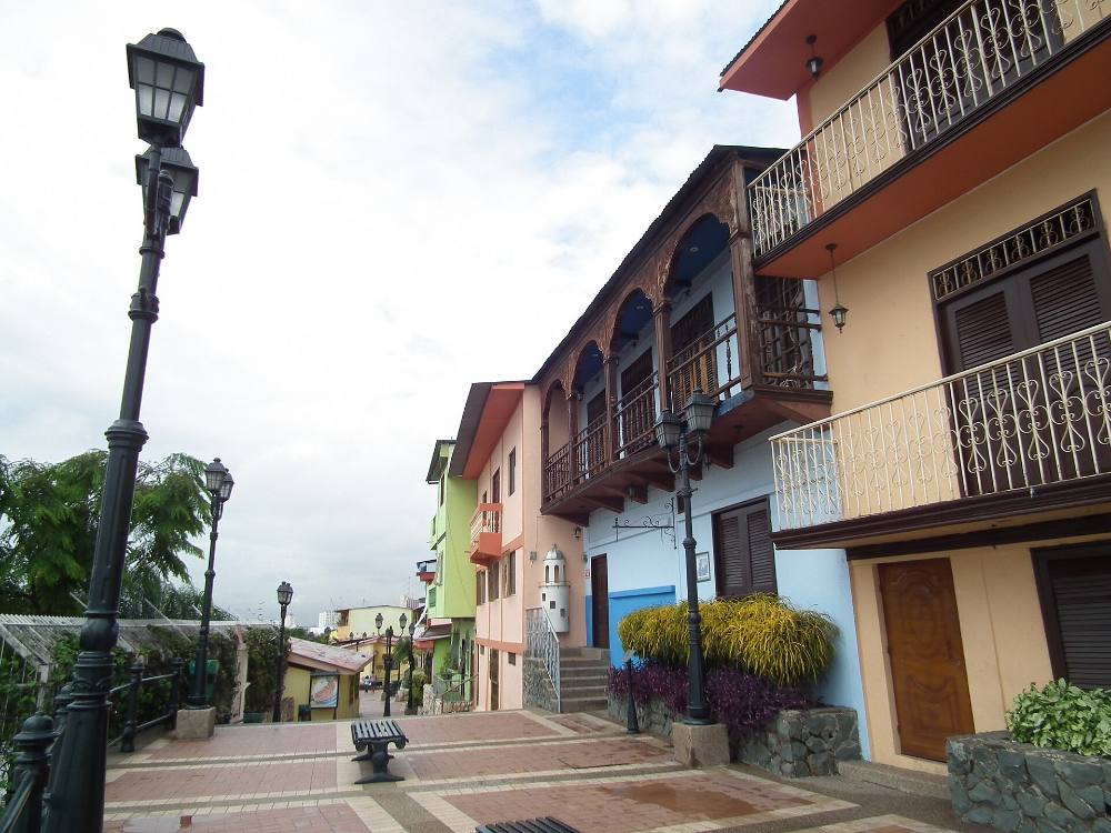 Tour a pie gratuito para descubrir Guayaquil: joyas ocultas y vida local – rincones secretos e historias de barrio