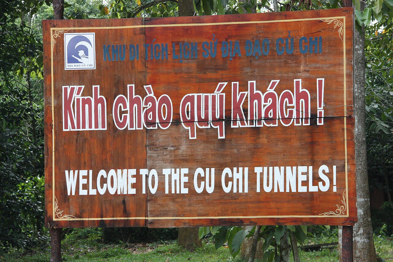 Tour Sài Gòn – Địa đạo Củ Chi 1 ngày: City Tour kết hợp Di sản Lịch sử