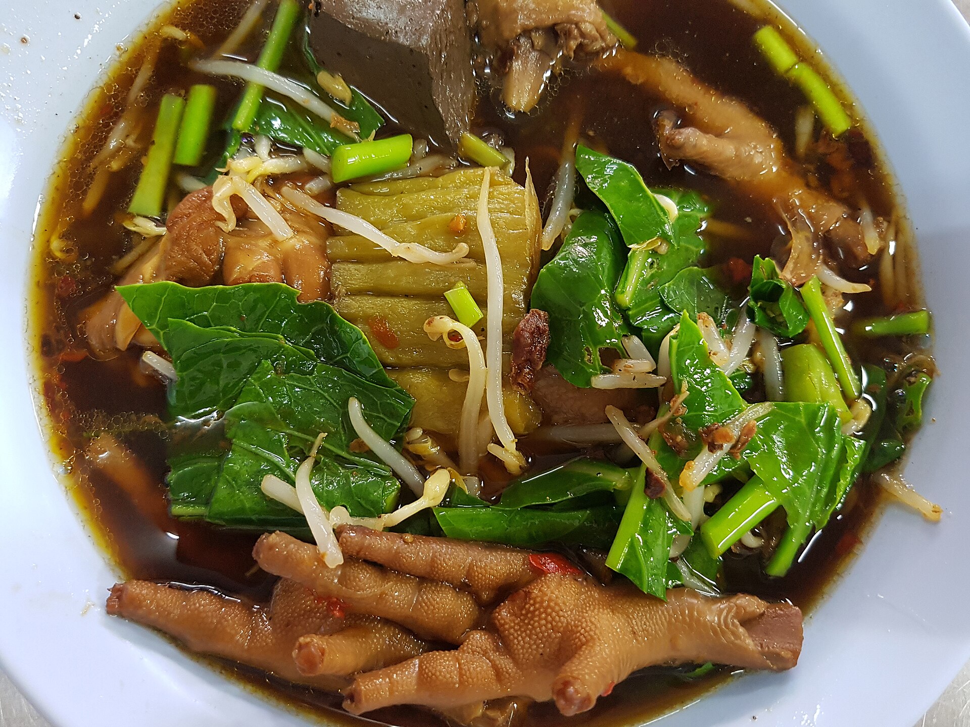 Tour ẩm thực buổi tối Chinatown Bangkok: Món ngon đường phố Yaowarat & bánh bao than tre
