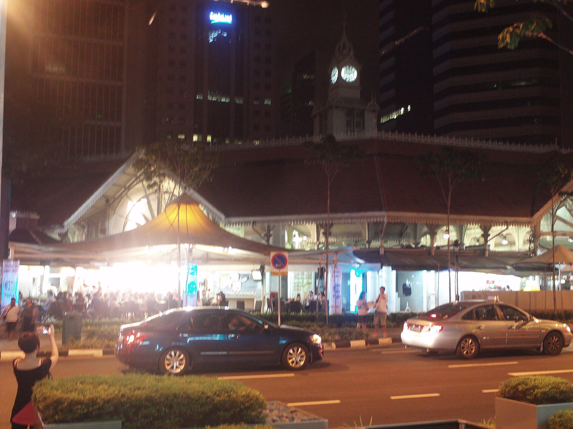 Tour đi bộ ẩm thực hawker về đêm ở Singapore: Chinatown Complex & Phố satay Lau Pa Sat