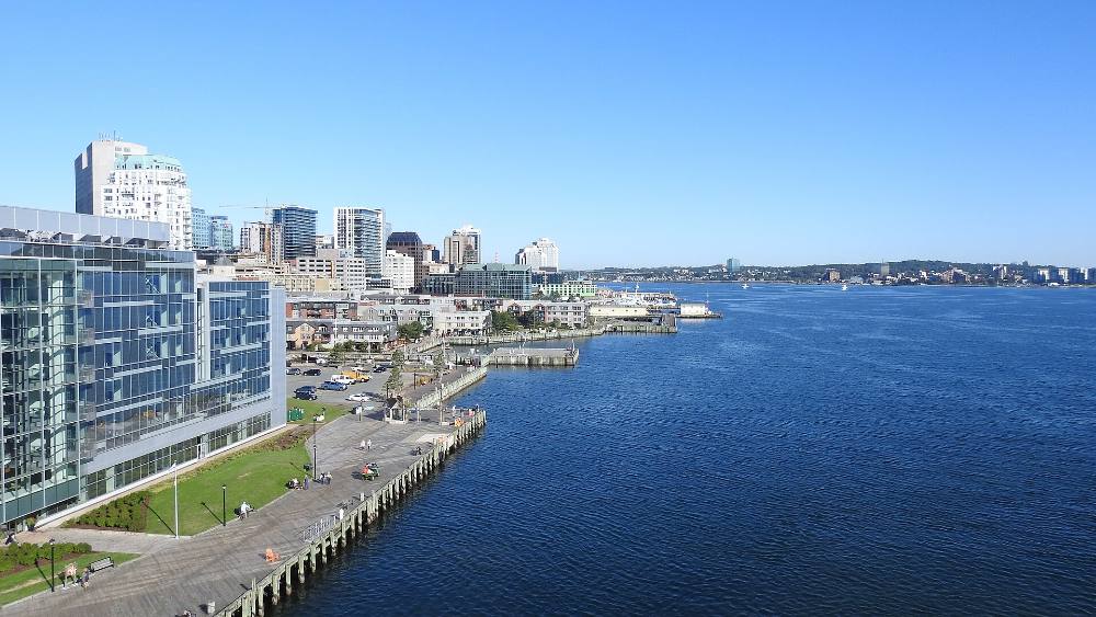 Tour đi bộ miễn phí khám phá nghệ thuật đường phố & văn hóa độc đáo Halifax