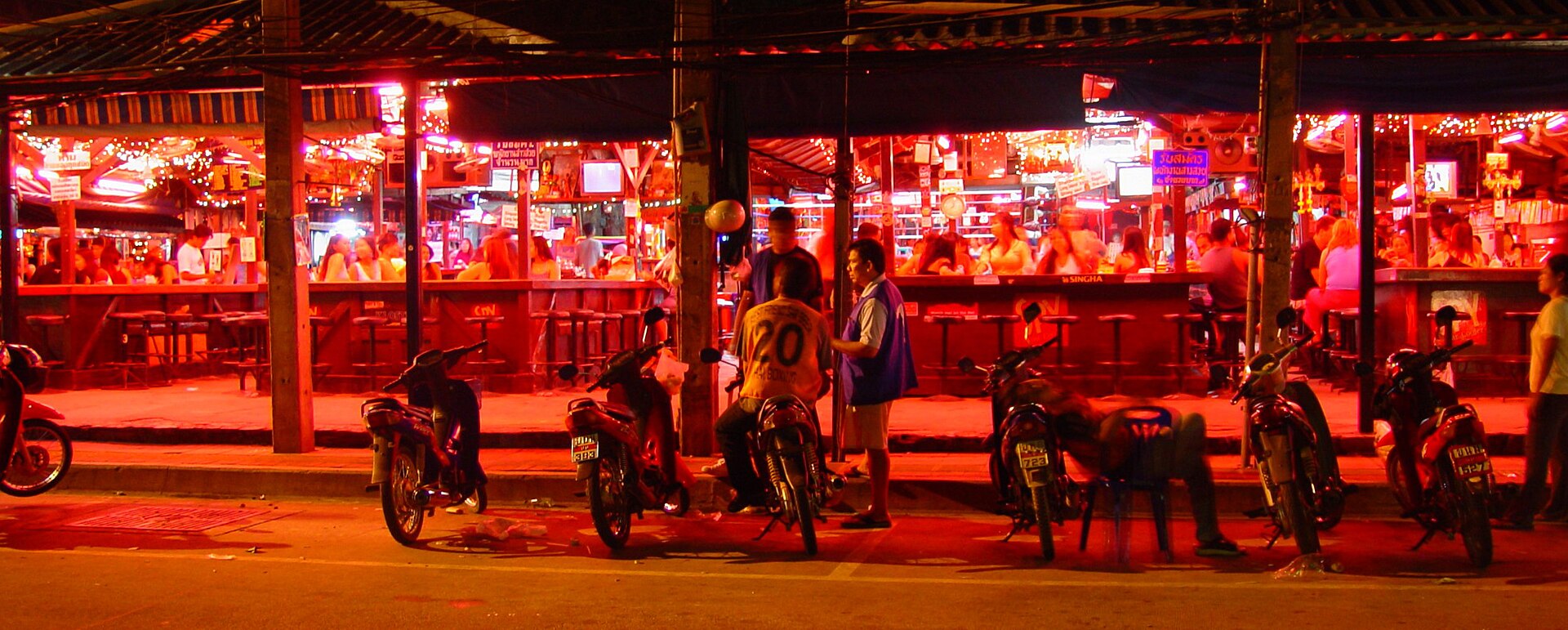 Tour Ẩm Thực Chợ Đêm Pattaya: Đồ Nướng Jomtien & Các Quầy Hàng Thepprasit
