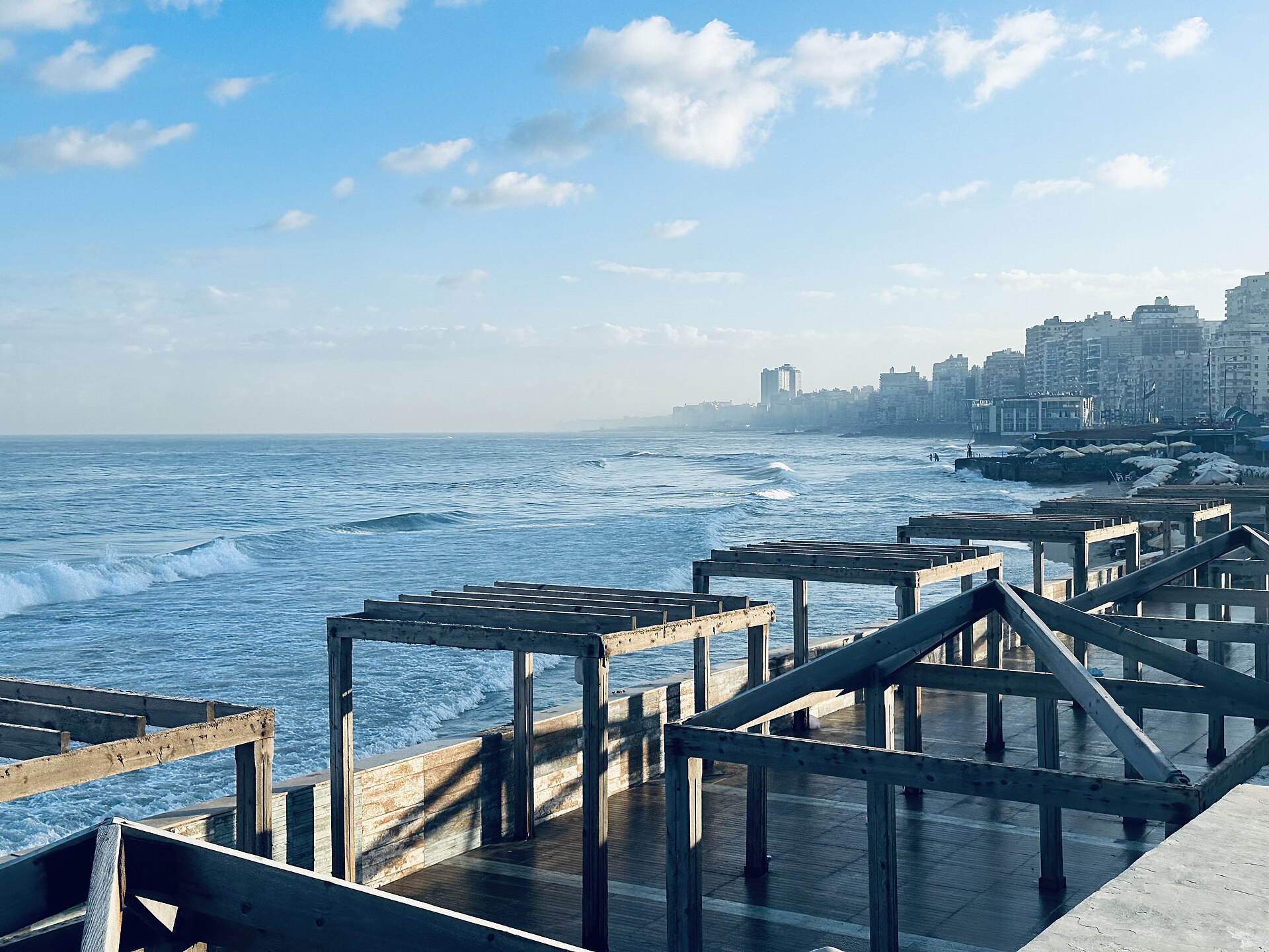 Chuyến đi bộ ẩm thực Alexandria: Chợ cá Anfoushi, Ful & các tiệm bánh ngọt Belle Époque