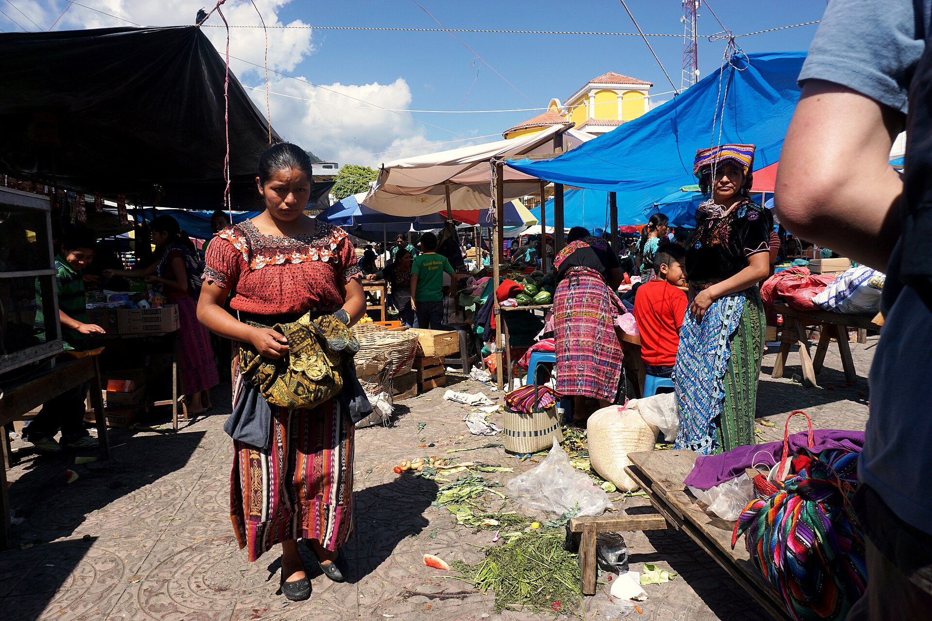 Chuyến đi bộ ẩm thực Antigua Guatemala: Comedores trong chợ, Pepian & Sô cô la
