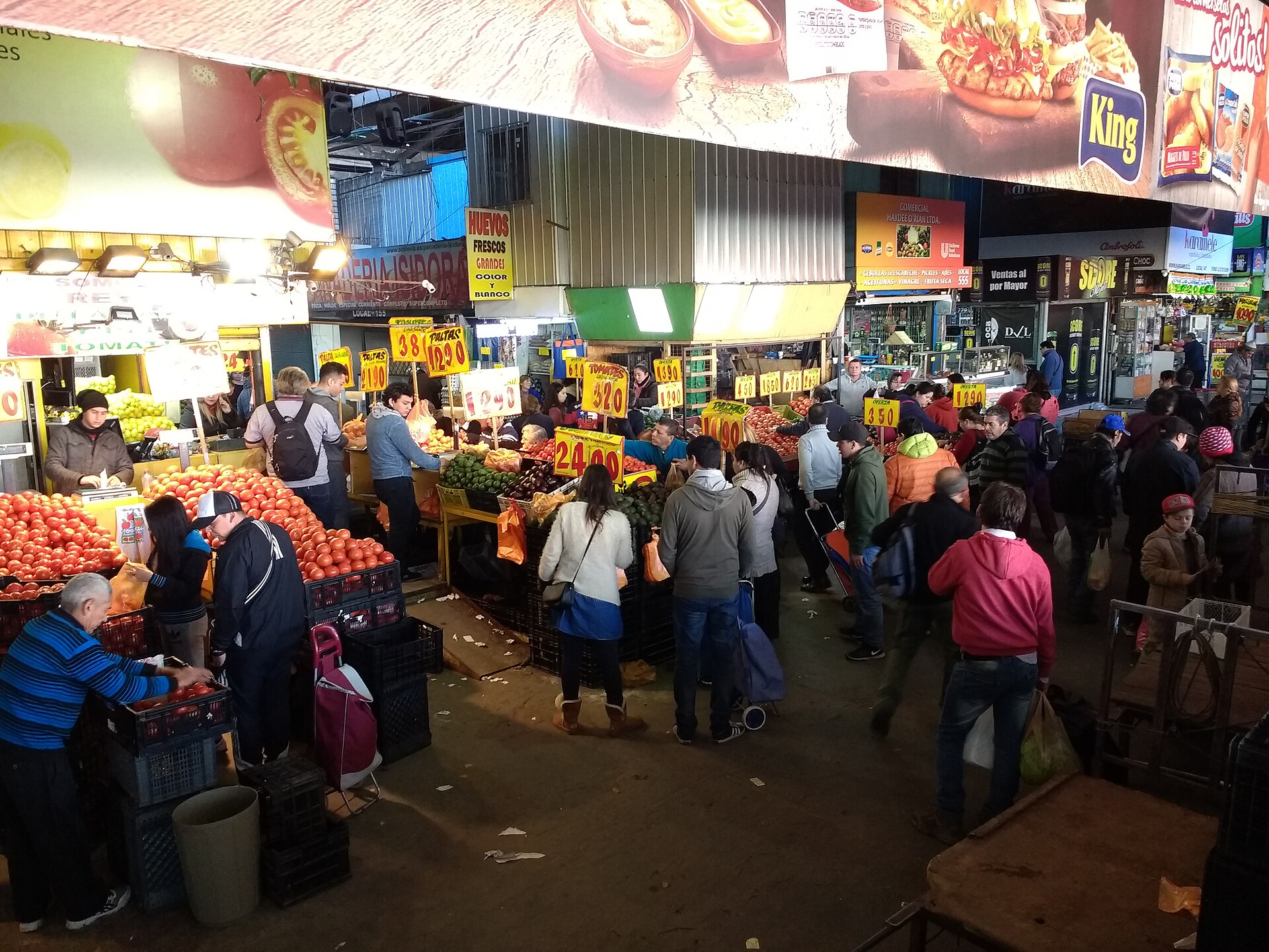 Tour đi bộ ẩm thực chợ Santiago: Mercado Central, La Vega & Empanada Chile