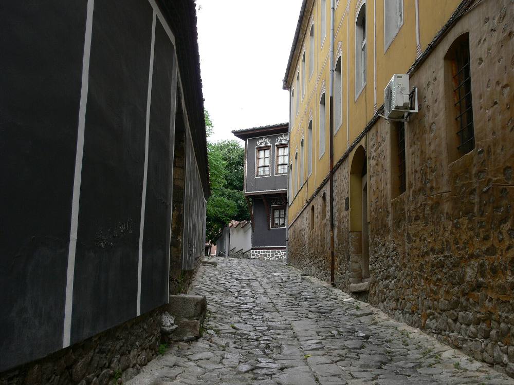 Tour a piedi gratuito alla scoperta della gastronomia e dei mercati locali di Plovdiv – Sapori, mercati tradizionali e cultura culinaria