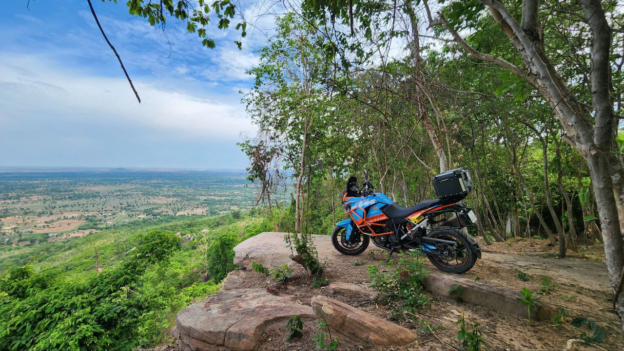 Tour Núi Thiêng Phnom Kulen 1 Ngày: Dòng Sông Nghìn Linga, Tượng Phật Nằm & Thác Kulen