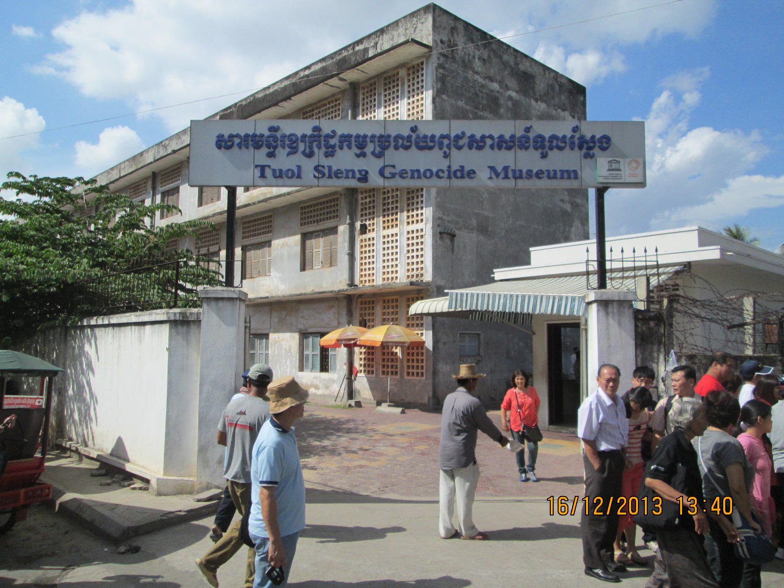 Tour Lịch Sử Phnom Penh Nửa Ngày: Bảo Tàng Tuol Sleng (S-21) & Cánh Đồng Chết Choeung Ek