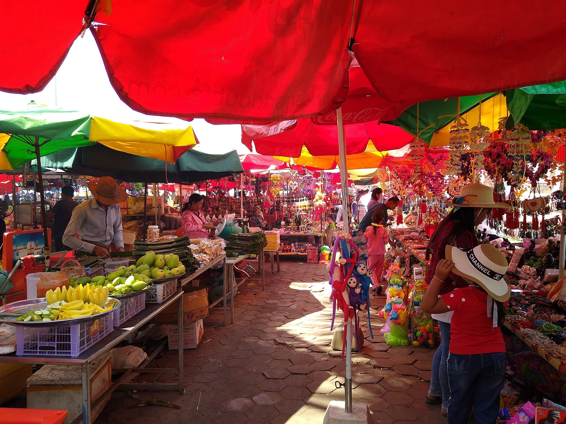 Tour Kampot – Kep 1 Ngày: Vườn Tiêu Kampot, Ruộng Muối, Chùa Hang Phnom Chhngok & Chợ Cua Kep