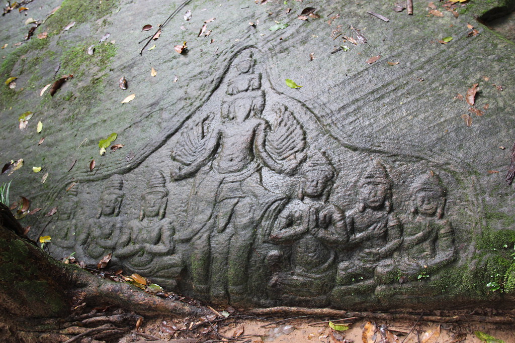 Tour Kbal Spean, Banteay Srei & Bảo Tàng Bom Mìn 1 Ngày: Dòng Suối Nghìn Linga Giữa Rừng