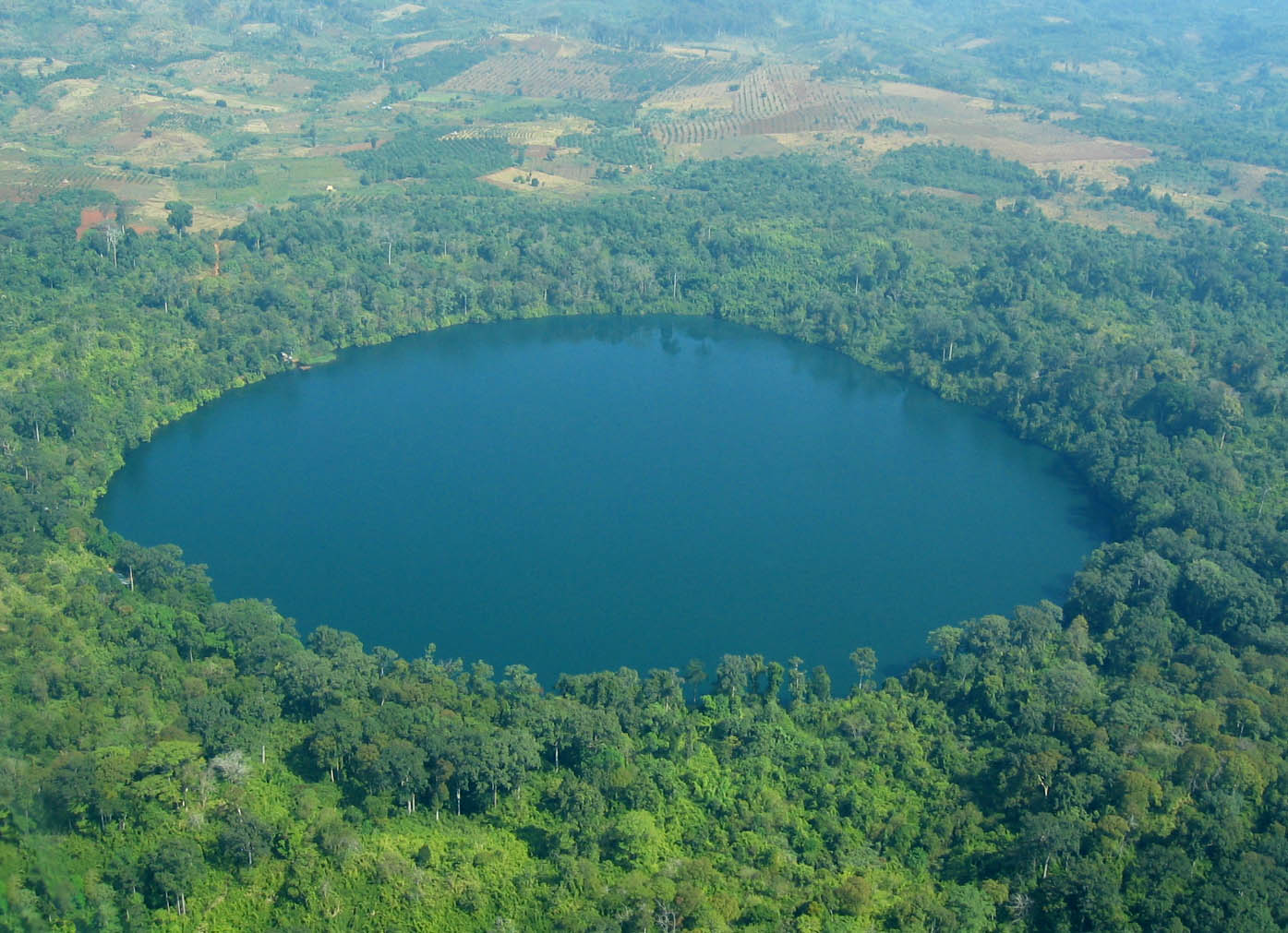 Tour Ratanakiri 3 Ngày 2 Đêm: Hồ Núi Lửa Yeak Laom, Thác Rừng & Làng Dân Tộc Vùng Cao Đông Bắc
