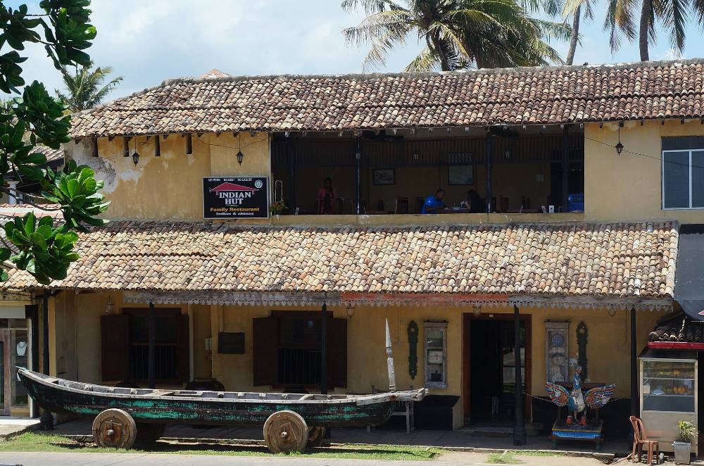 Leyendas de Galle y tour a pie gratuito nocturno – Mitos, misterios y callejones iluminados