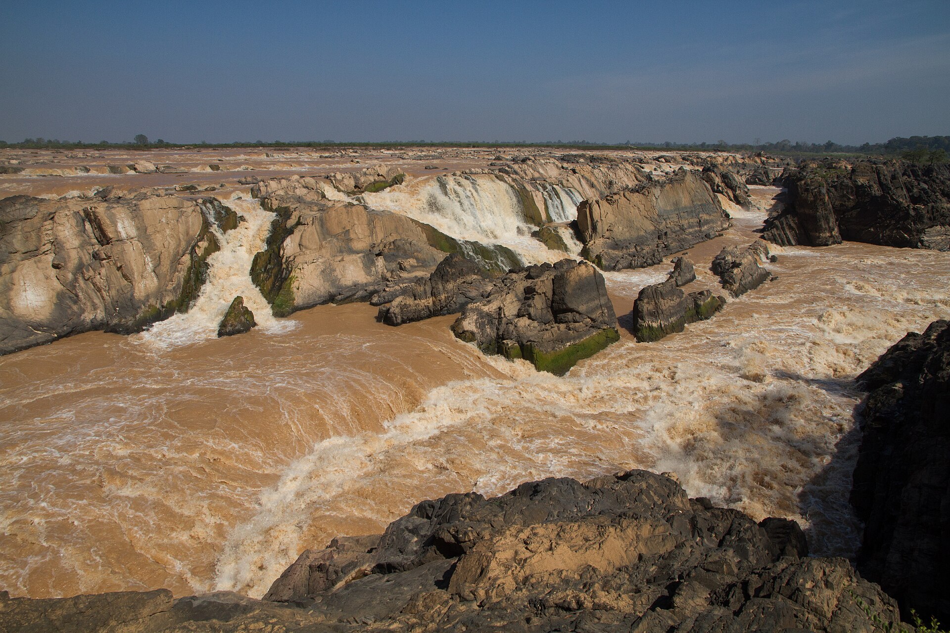 Tour Kratie – Stung Treng 3 Ngày 2 Đêm: Cá Heo Irrawaddy, Homestay Đảo Koh Trong & Rừng Ngập Nước Sông Mekong