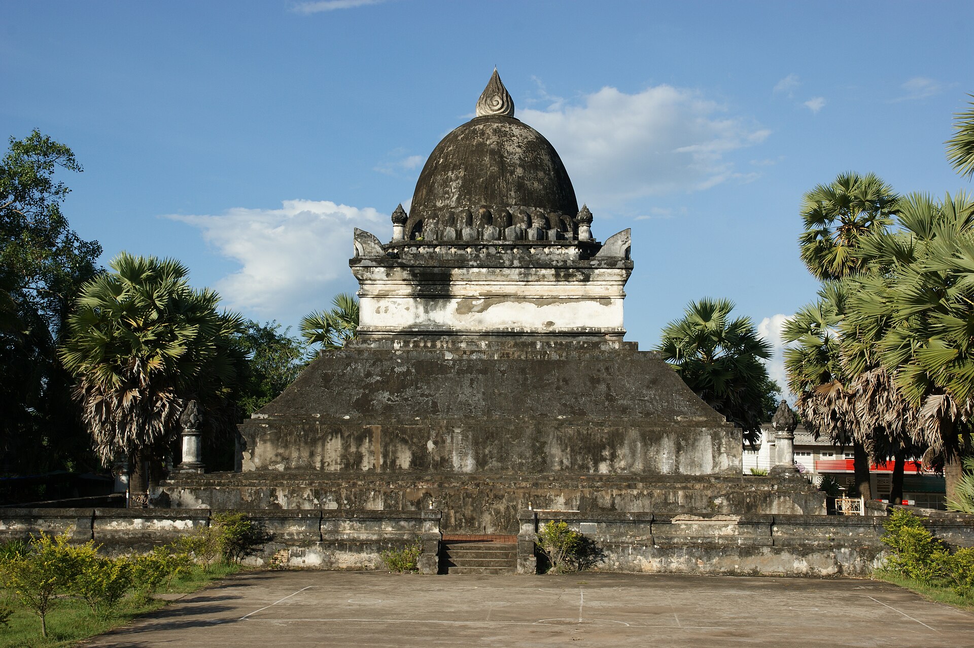 Tour Văn Hóa Luang Prabang Nửa Ngày: Trung Tâm Nghệ Thuật Dân Tộc TAEC, Trung Tâm UXO Lao & Chùa Wat Visoun