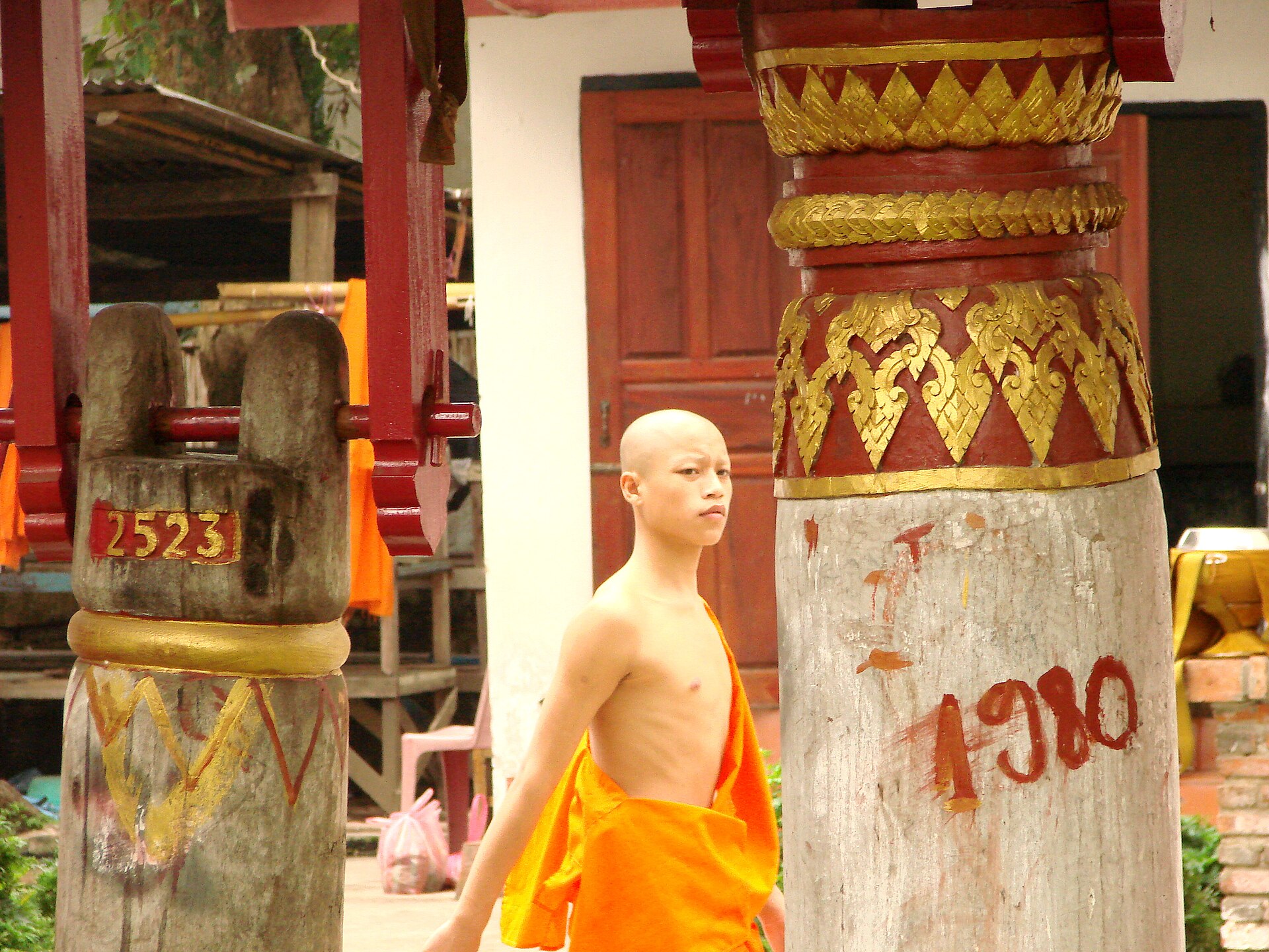 Tour Thiền & Trải Nghiệm Đời Sống Chùa Luang Prabang 1 Ngày: Thiền Cùng Nhà Sư, Tụng Kinh Chiều & Trò Chuyện Với Sa Di