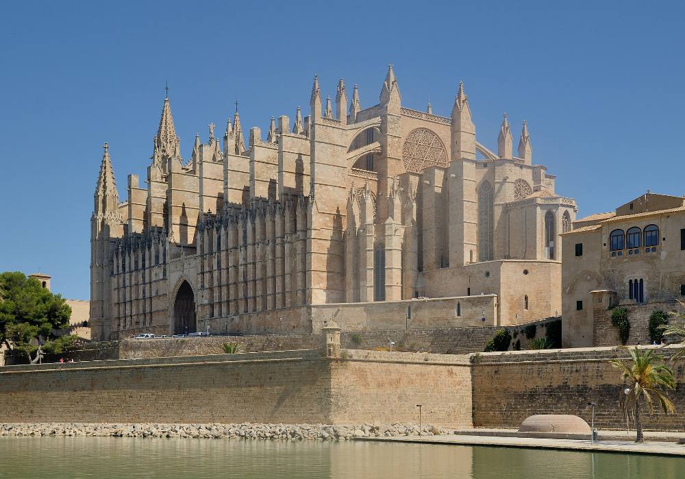 Tour đi bộ miễn phí khám phá Nghệ thuật đường phố & Văn hóa thay thế tại Palma de Mallorca – Tranh tường, Khu phố sáng tạo & Văn hóa hiện đại