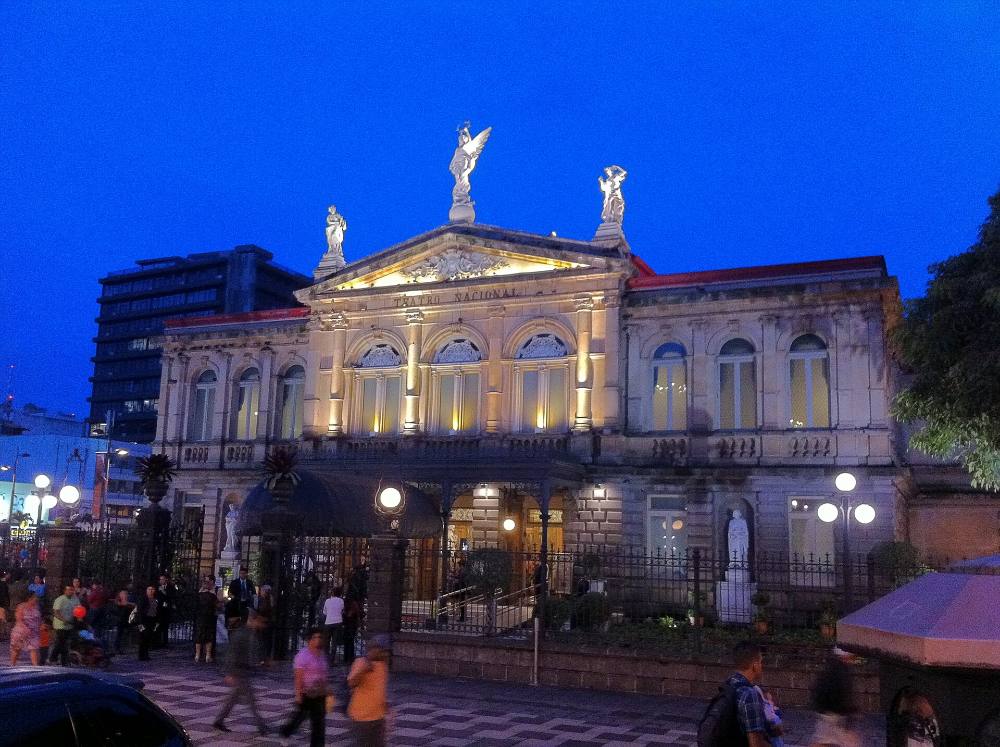 Tour a piedi gratuito di San José: gemme nascoste e vita locale – angoli segreti e storie di quartiere