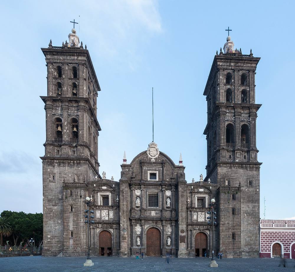 Tour a pie gratuito nocturno para descubrir las leyendas de Puebla: mitos, misterios y callejones iluminados