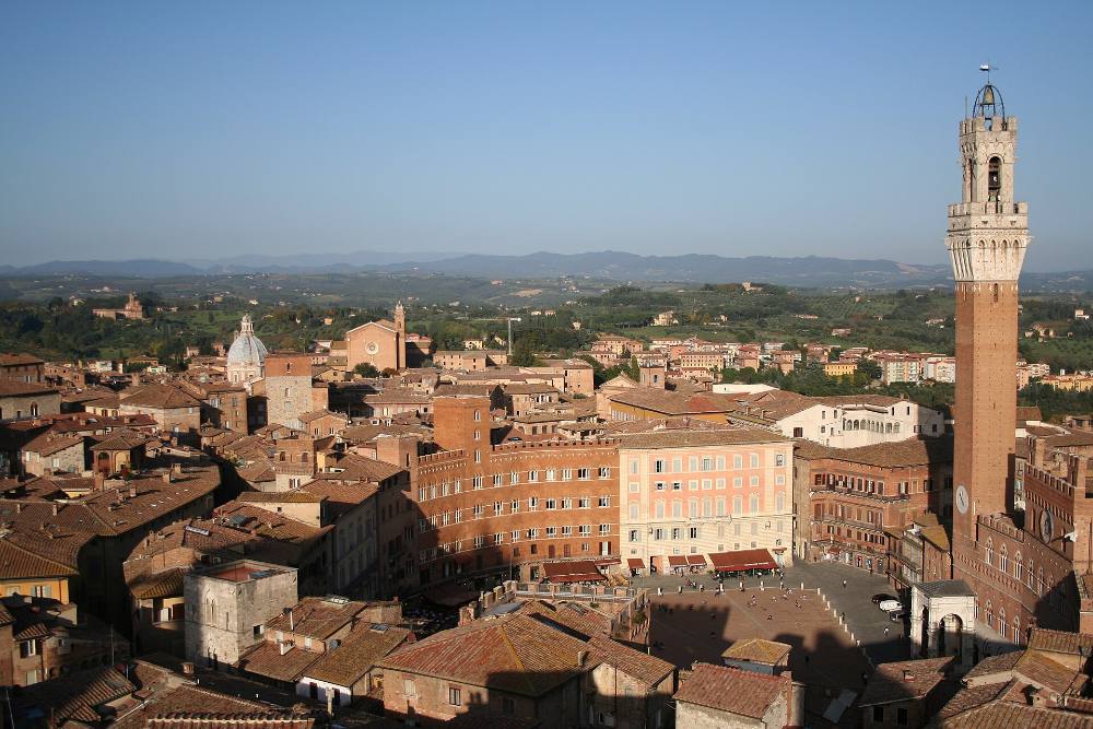 Tour a pie gratuito gastronómico y de mercados locales de Siena – Sabores, mercados tradicionales y cultura culinaria