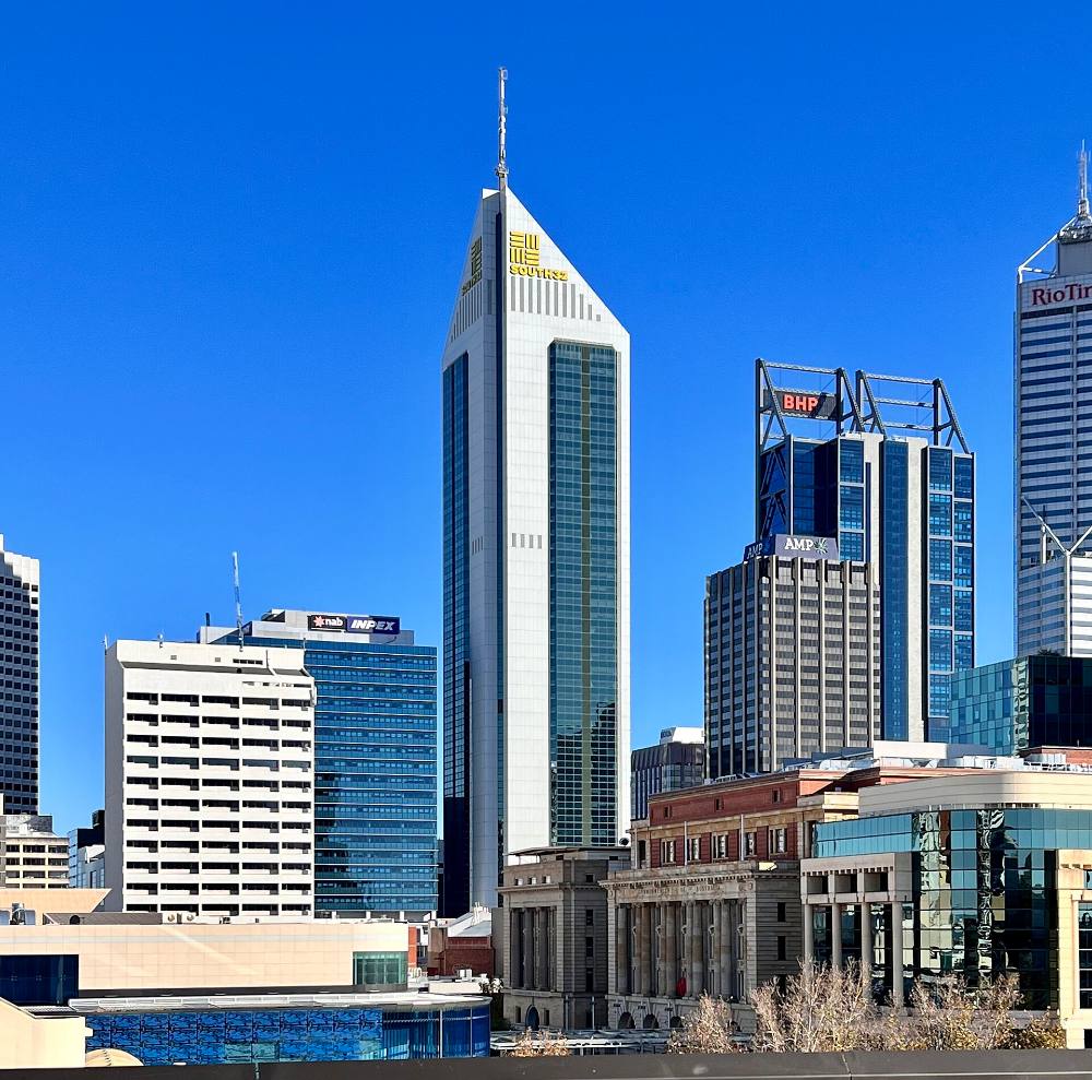 Free Walking Tour Exploring Hidden Gems & Local Life in Perth – Secret Corners & Neighborhood Stories