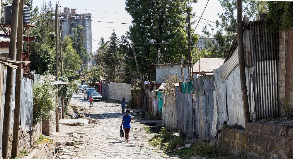 Tour a piedi gratuito: Gemme nascoste e vita locale ad Addis Abeba – Angoli segreti e storie di strada
