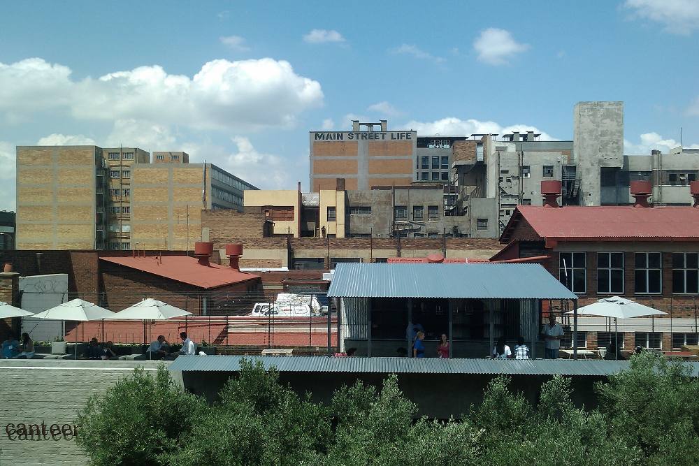 Tour a Pé Gratuito de Arte Urbana e Estilo Alternativo em Joanesburgo – Murais, Bairros Criativos e Cultura Contemporânea