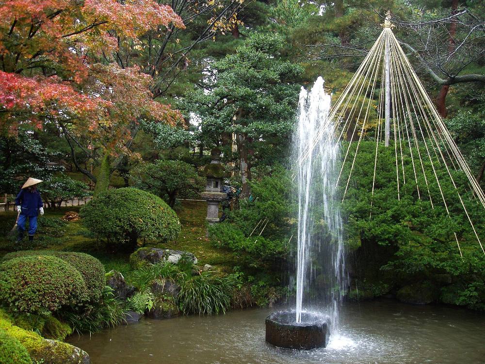 Tour a Pé Gratuito de Arte Urbana e Alternativa em Kanazawa – Murais, Distritos Criativos e Cultura Contemporânea