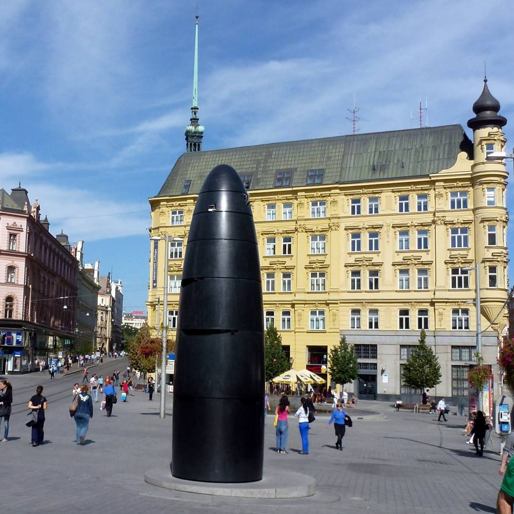 Tour a pie gratuito para descubrir las joyas ocultas y la vida local de Brno: rincones secretos e historias de barrio