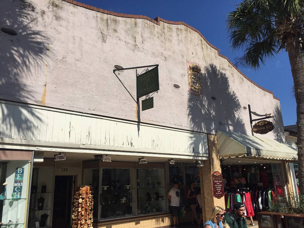 Free Walking Tour Exploring Street Art & Alternative Culture in St. Augustine – Murals, Creative Neighborhoods & Contemporary Culture